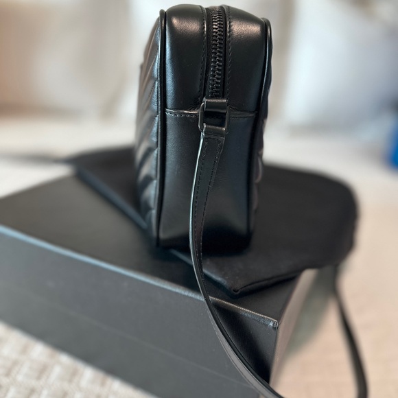 Yves Saint Laurent Quilted Camera Bag in Black - Picture 4 of 13
